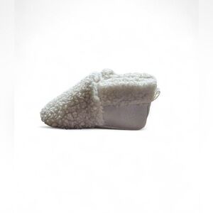 GAP Cream Baby Unisex Sherpa Slipper Shoes